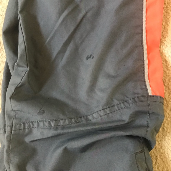 Boys Oshkosh Gray Windbreaker Pants - Picture 4 of 6